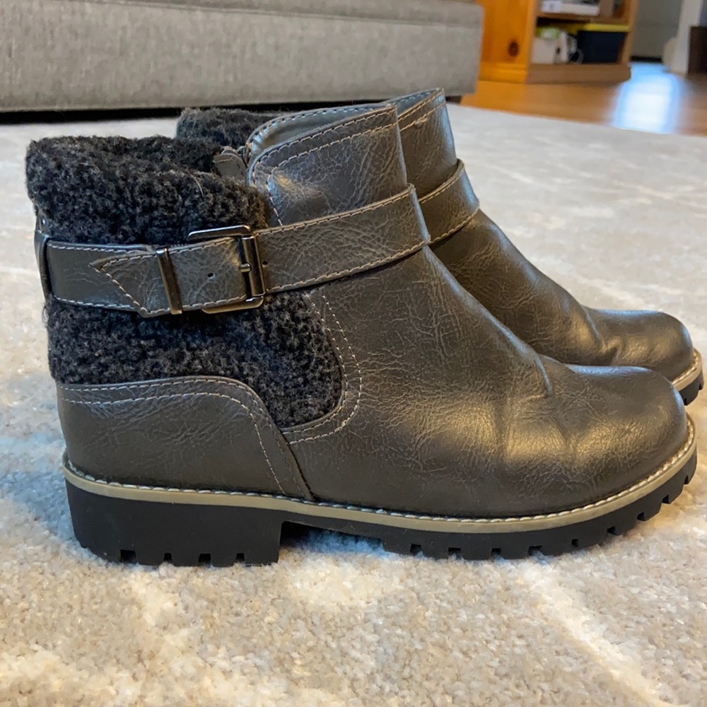 Hiking booties